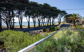 Luxurious 4 Bedroom House With Stunning Beach View In St Leonards